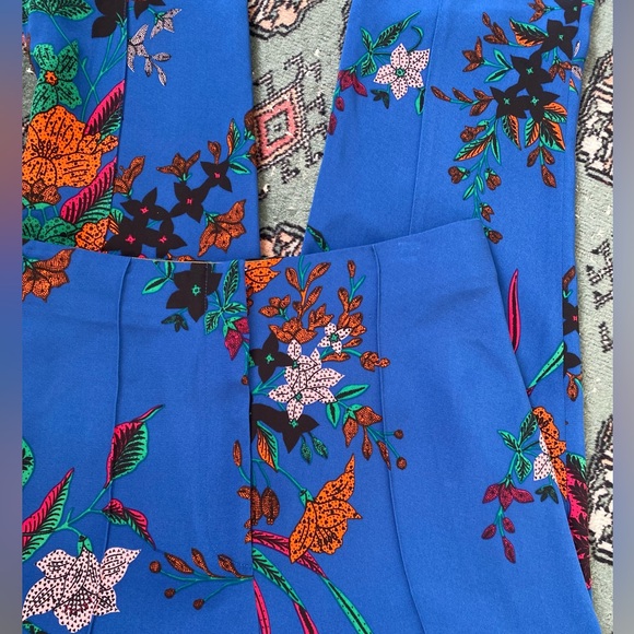 Diane Von Furstenberg Pants - Diane Von Furstenberg silk blend printed high waisted pants